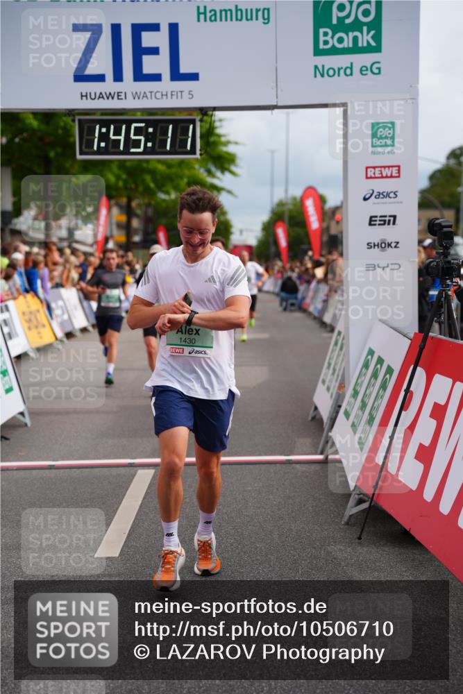 20.09.2026 - PSD Bank Halbmarathon LAZAROV Photography http://msf.ph/oto/10506710 20.09.2026 11:45:11 Ziel 1159, 1430, 2300, 2928, 2959, 3861, 3913, 3981, 4365, 4366 meine-sportfotos.de