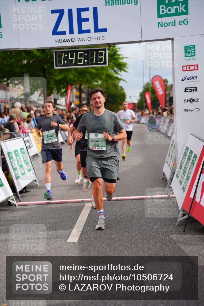 20.09.2026 - PSD Bank Halbmarathon LAZAROV Photography http://msf.ph/oto/10506724 20.09.2026 11:45:12 Ziel 1159, 1430, 2300, 2928, 2959, 3861, 3913, 3981 meine-sportfotos.de