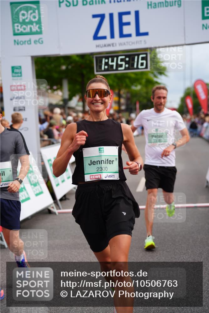 20.09.2026 - PSD Bank Halbmarathon LAZAROV Photography http://msf.ph/oto/10506763 20.09.2026 11:45:15 Ziel 1159, 1374, 1430, 2300, 2928, 2959, 3861, 3913, 3981 meine-sportfotos.de
