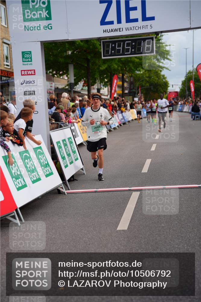 20.09.2026 - PSD Bank Halbmarathon LAZAROV Photography http://msf.ph/oto/10506792 20.09.2026 11:45:18 Ziel 1168, 1374, 1430, 2300, 2928, 2959, 3913, 3981 meine-sportfotos.de