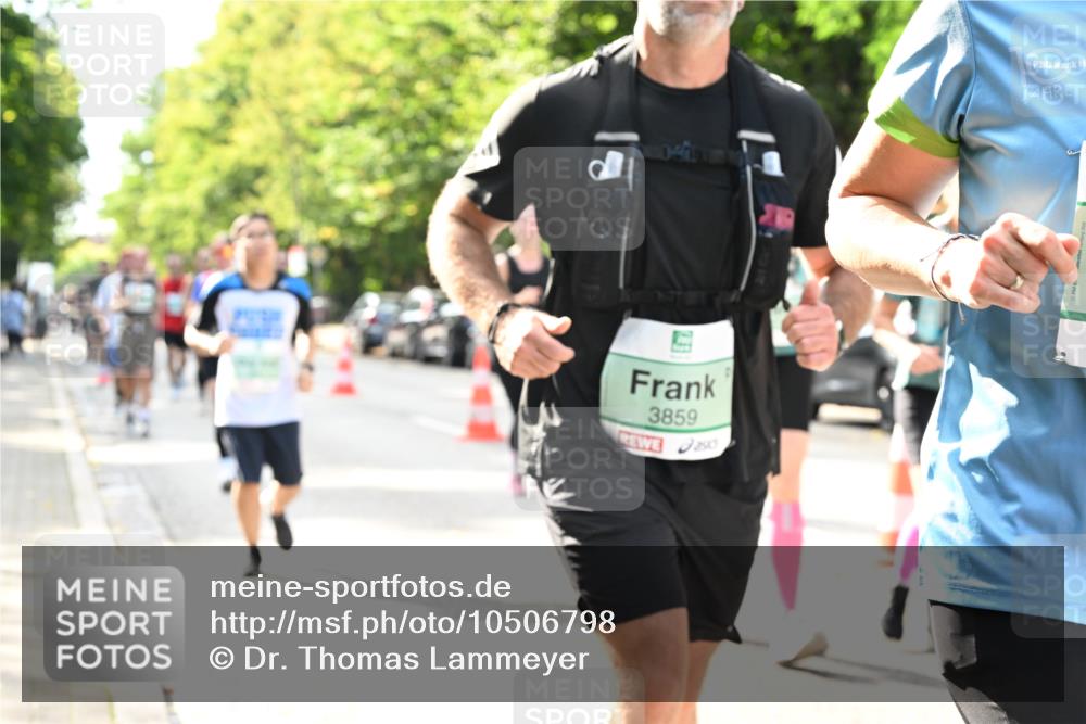 20.09.2026 - PSD Bank Halbmarathon Dr. Thomas Lammeyer http://msf.ph/oto/10506798 20.09.2026 11:03:43 Laufen 2433, 3859 meine-sportfotos.de