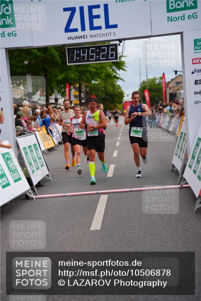 20.09.2026 - PSD Bank Halbmarathon LAZAROV Photography http://msf.ph/oto/10506878 20.09.2026 11:45:25 Ziel 1168, 1374, 1972, 2386, 3496, 3865, 3955, 4744, 4745 meine-sportfotos.de