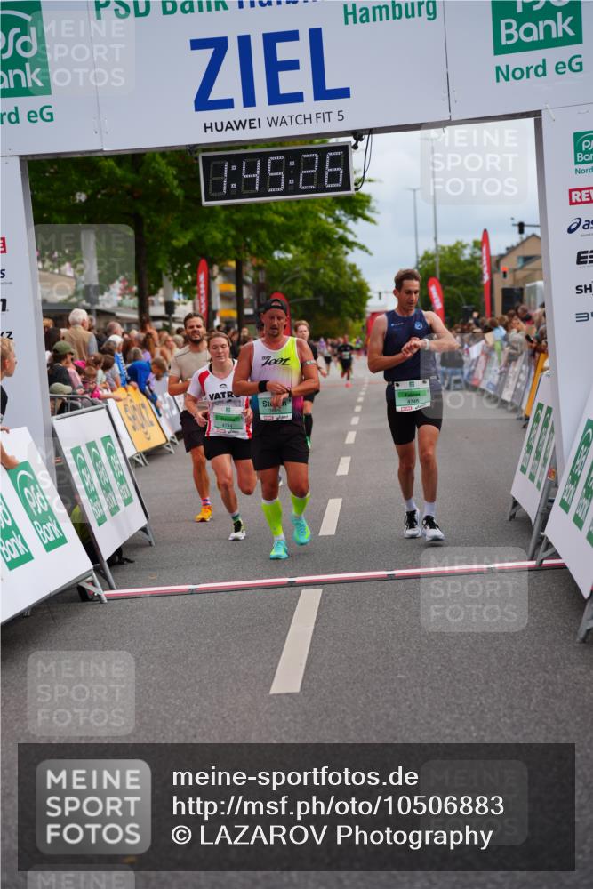 20.09.2026 - PSD Bank Halbmarathon LAZAROV Photography http://msf.ph/oto/10506883 20.09.2026 11:45:25 Ziel 1168, 1374, 1972, 2386, 3496, 3865, 3955, 4744, 4745 meine-sportfotos.de