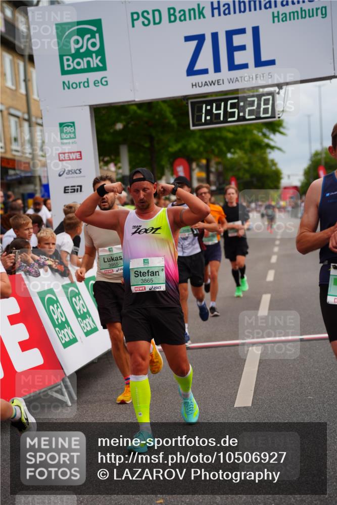 20.09.2026 - PSD Bank Halbmarathon LAZAROV Photography http://msf.ph/oto/10506927 20.09.2026 11:45:27 Ziel 1168, 1972, 2386, 3496, 3865, 3955, 4744, 4745 meine-sportfotos.de