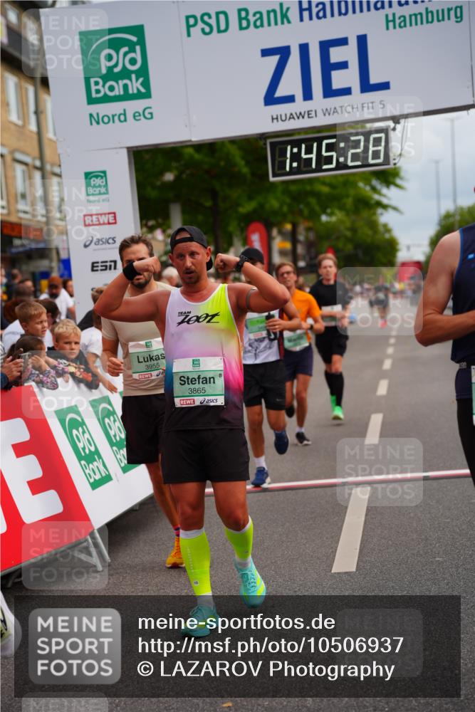 20.09.2026 - PSD Bank Halbmarathon LAZAROV Photography http://msf.ph/oto/10506937 20.09.2026 11:45:27 Ziel 1168, 1972, 2386, 3496, 3865, 3955, 4744, 4745 meine-sportfotos.de
