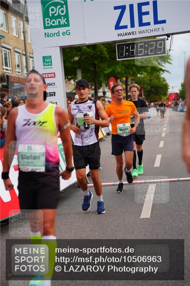 20.09.2026 - PSD Bank Halbmarathon LAZAROV Photography http://msf.ph/oto/10506963 20.09.2026 11:45:29 Ziel 1168, 1972, 2386, 3496, 3865, 3955, 4744, 4745 meine-sportfotos.de