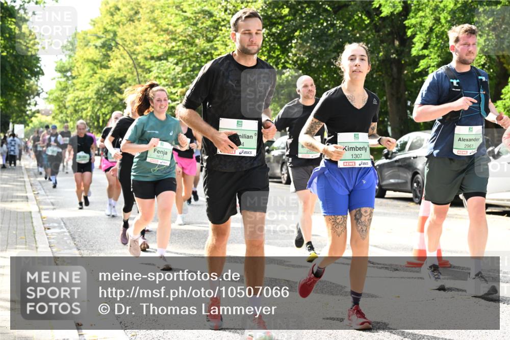 20.09.2026 - PSD Bank Halbmarathon Dr. Thomas Lammeyer http://msf.ph/oto/10507066 20.09.2026 11:03:55 Laufen 1672, 1307, 2961 meine-sportfotos.de