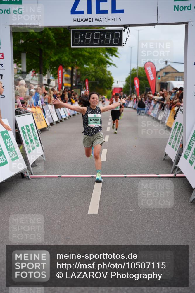 20.09.2026 - PSD Bank Halbmarathon LAZAROV Photography http://msf.ph/oto/10507115 20.09.2026 11:45:41 Ziel 2694, 3755, 4534, 4625 meine-sportfotos.de