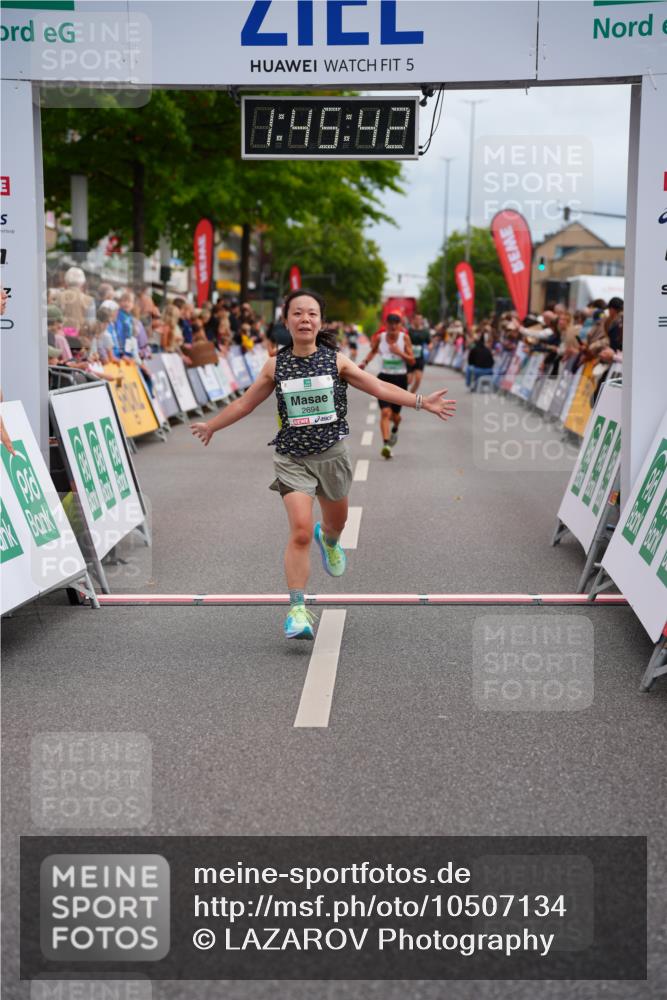 20.09.2026 - PSD Bank Halbmarathon LAZAROV Photography http://msf.ph/oto/10507134 20.09.2026 11:45:41 Ziel 2694, 3755, 4534, 4625 meine-sportfotos.de