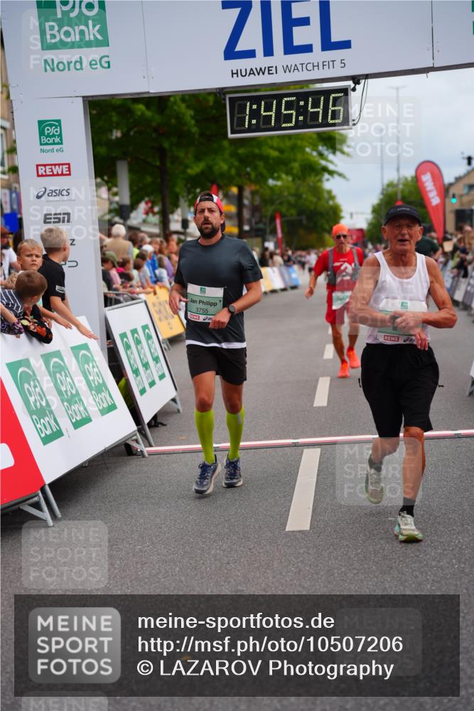 20.09.2026 - PSD Bank Halbmarathon LAZAROV Photography http://msf.ph/oto/10507206 20.09.2026 11:45:45 Ziel 2694, 2868, 3755, 4254, 4534, 4625 meine-sportfotos.de