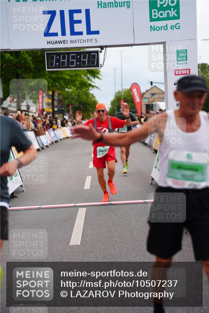20.09.2026 - PSD Bank Halbmarathon LAZAROV Photography http://msf.ph/oto/10507237 20.09.2026 11:45:47 Ziel 2694, 2868, 3270, 3755, 4254, 4625 meine-sportfotos.de