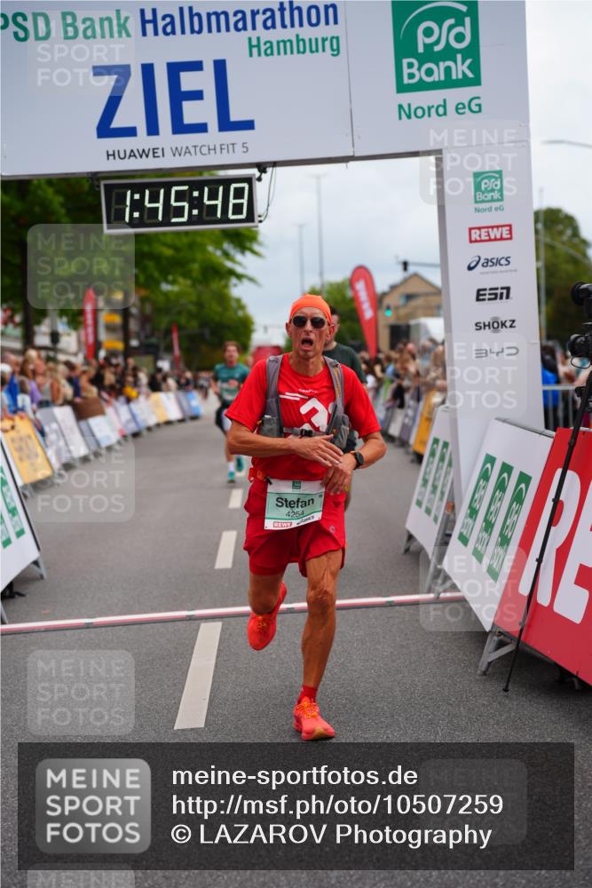 20.09.2026 - PSD Bank Halbmarathon LAZAROV Photography http://msf.ph/oto/10507259 20.09.2026 11:45:48 Ziel 2694, 2868, 3270, 3755, 4254, 4625 meine-sportfotos.de