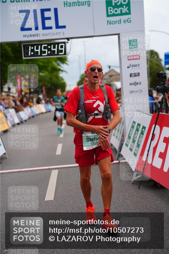 20.09.2026 - PSD Bank Halbmarathon LAZAROV Photography http://msf.ph/oto/10507273 20.09.2026 11:45:48 Ziel 2694, 2868, 3270, 3755, 4254, 4625 meine-sportfotos.de