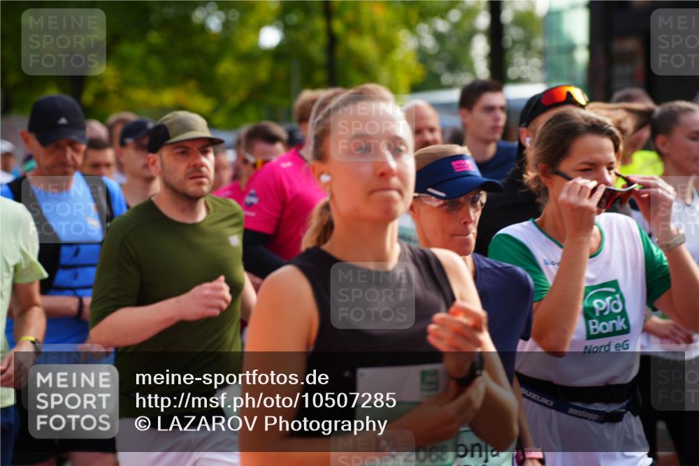 20.09.2026 - PSD Bank Halbmarathon LAZAROV Photography http://msf.ph/oto/10507285 20.09.2026 10:02:00 Laufen 1254, 2068, 2068 meine-sportfotos.de