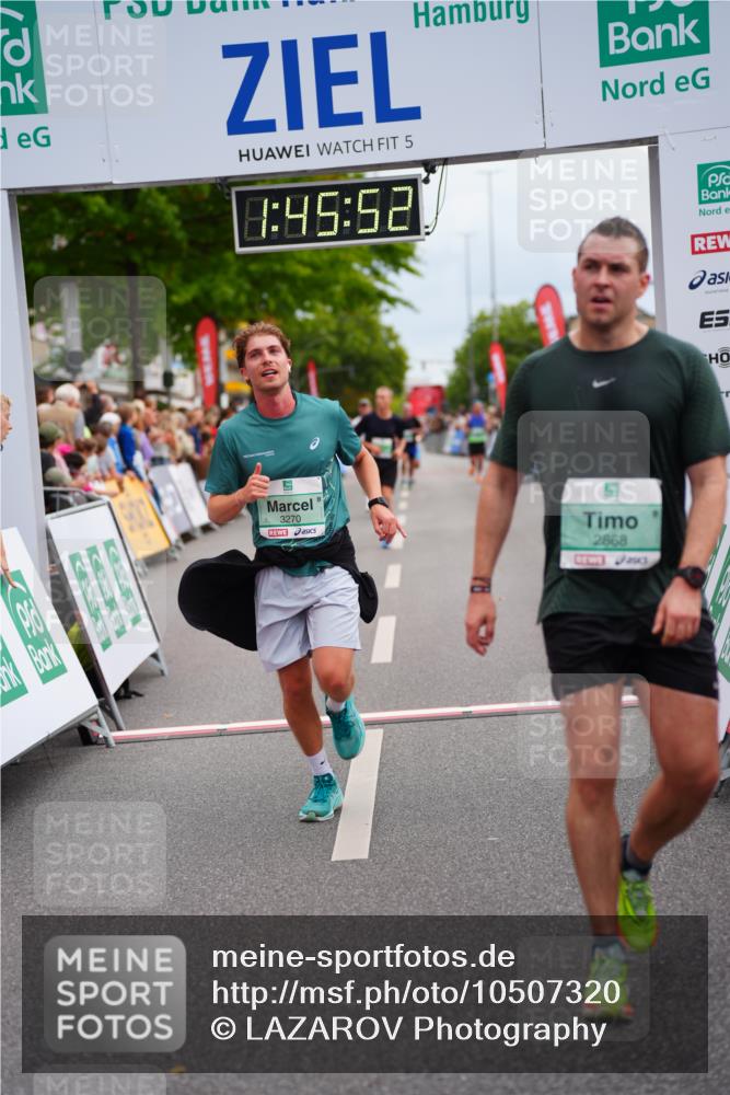 20.09.2026 - PSD Bank Halbmarathon LAZAROV Photography http://msf.ph/oto/10507320 20.09.2026 11:45:51 Ziel 2868, 3270, 3755, 4254, 4625 meine-sportfotos.de