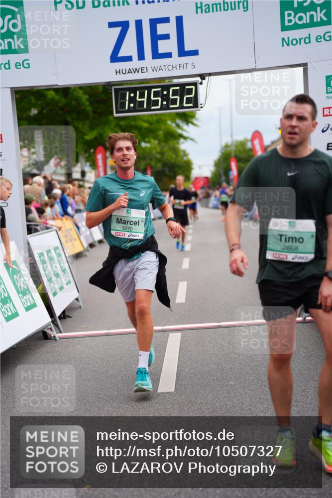 20.09.2026 - PSD Bank Halbmarathon LAZAROV Photography http://msf.ph/oto/10507327 20.09.2026 11:45:52 Ziel 1549, 2868, 3270, 3755, 4254, 4625, 4774 meine-sportfotos.de