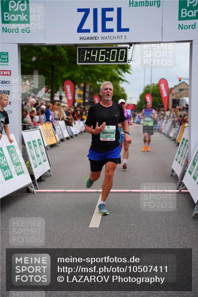 20.09.2026 - PSD Bank Halbmarathon LAZAROV Photography http://msf.ph/oto/10507411 20.09.2026 11:46:00 Ziel 1549, 2124, 3076, 4048, 4425, 4774 meine-sportfotos.de
