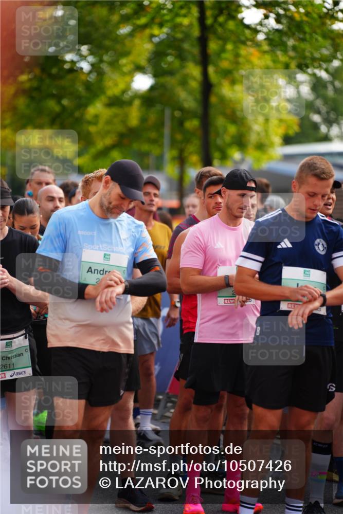 20.09.2026 - PSD Bank Halbmarathon LAZAROV Photography http://msf.ph/oto/10507426 20.09.2026 10:03:41 Laufen 2611, 78 meine-sportfotos.de