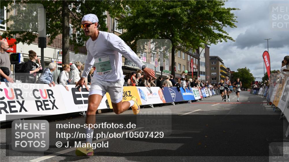 20.09.2026 - PSD Bank Halbmarathon J. Mangold http://msf.ph/oto/10507429 20.09.2026 11:28:00 Ziel 1096, 1399, 1606, 1679, 2484, 3068, 3207, 4795 meine-sportfotos.de