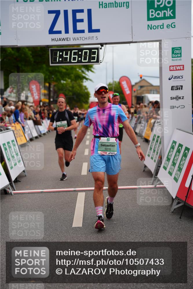 20.09.2026 - PSD Bank Halbmarathon LAZAROV Photography http://msf.ph/oto/10507433 20.09.2026 11:46:02 Ziel 1549, 2124, 3076, 4048, 4425, 4472, 4774 meine-sportfotos.de