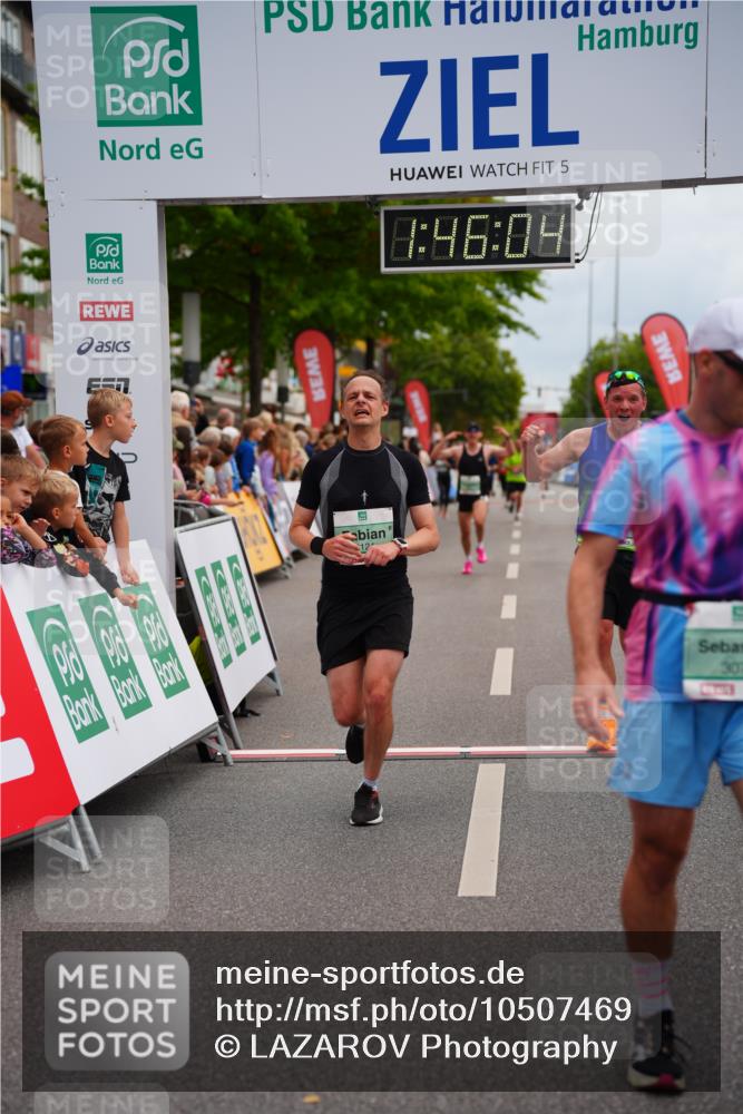 20.09.2026 - PSD Bank Halbmarathon LAZAROV Photography http://msf.ph/oto/10507469 20.09.2026 11:46:03 Ziel 1549, 2124, 3076, 4048, 4425, 4472, 4774 meine-sportfotos.de
