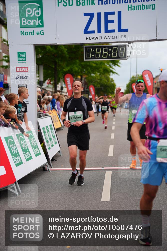 20.09.2026 - PSD Bank Halbmarathon LAZAROV Photography http://msf.ph/oto/10507476 20.09.2026 11:46:03 Ziel 1549, 2124, 3076, 4048, 4425, 4472, 4774 meine-sportfotos.de