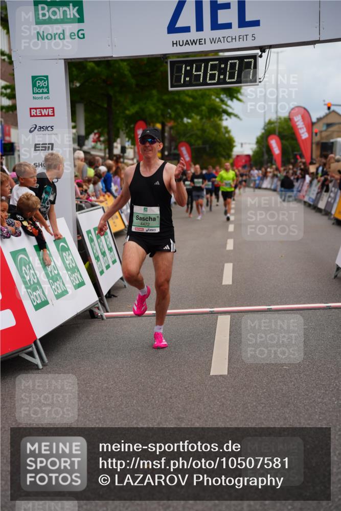20.09.2026 - PSD Bank Halbmarathon LAZAROV Photography http://msf.ph/oto/10507581 20.09.2026 11:46:06 Ziel 2124, 3076, 4048, 4425, 4472 meine-sportfotos.de