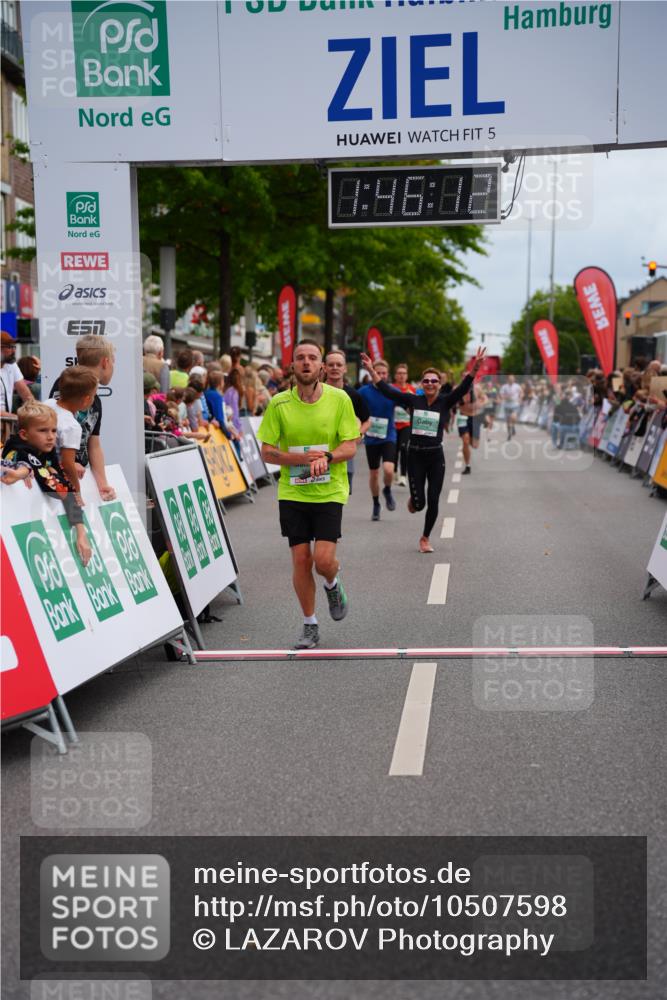 20.09.2026 - PSD Bank Halbmarathon LAZAROV Photography http://msf.ph/oto/10507598 20.09.2026 11:46:11 Ziel 1800, 2124, 2276, 2281, 3681, 4048, 4472 meine-sportfotos.de