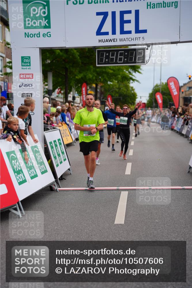 20.09.2026 - PSD Bank Halbmarathon LAZAROV Photography http://msf.ph/oto/10507606 20.09.2026 11:46:11 Ziel 1800, 2124, 2276, 2281, 3681, 4048, 4472 meine-sportfotos.de