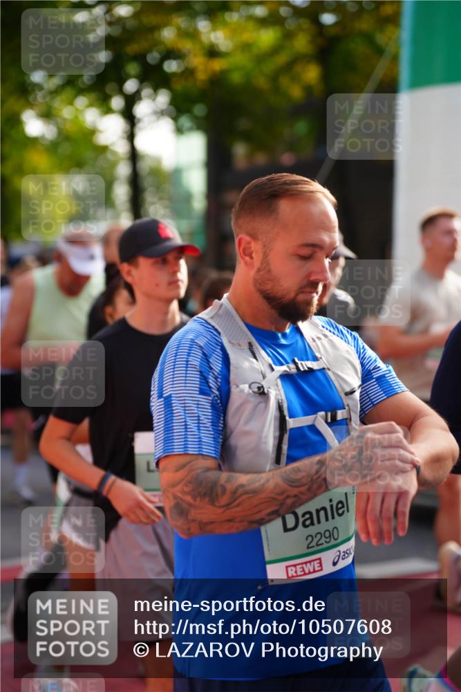 20.09.2026 - PSD Bank Halbmarathon LAZAROV Photography http://msf.ph/oto/10507608 20.09.2026 10:04:06 Laufen 2290 meine-sportfotos.de