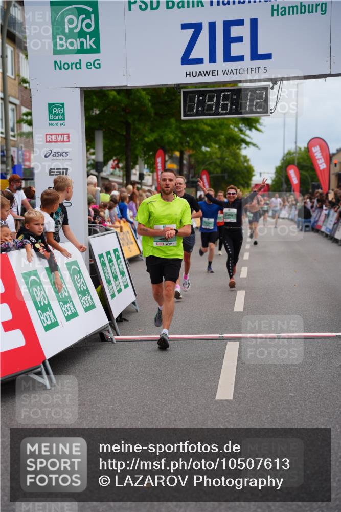 20.09.2026 - PSD Bank Halbmarathon LAZAROV Photography http://msf.ph/oto/10507613 20.09.2026 11:46:11 Ziel 1800, 2124, 2276, 2281, 3681, 4048, 4472 meine-sportfotos.de