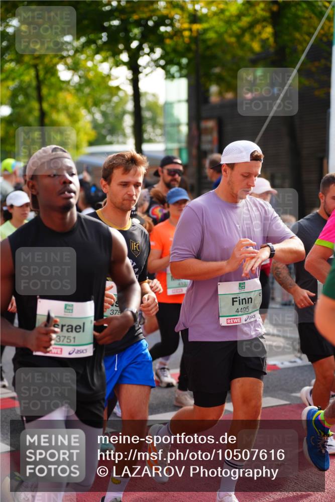 20.09.2026 - PSD Bank Halbmarathon LAZAROV Photography http://msf.ph/oto/10507616 20.09.2026 10:04:10 Laufen 3751, 375, 4495 meine-sportfotos.de