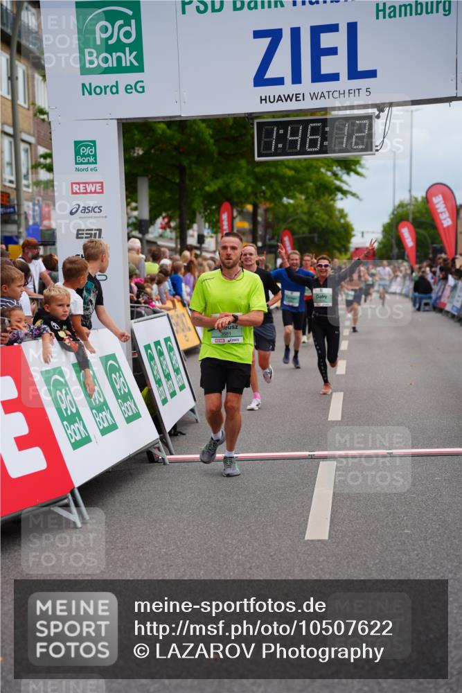 20.09.2026 - PSD Bank Halbmarathon LAZAROV Photography http://msf.ph/oto/10507622 20.09.2026 11:46:11 Ziel 1800, 2124, 2276, 2281, 3681, 4048, 4472 meine-sportfotos.de