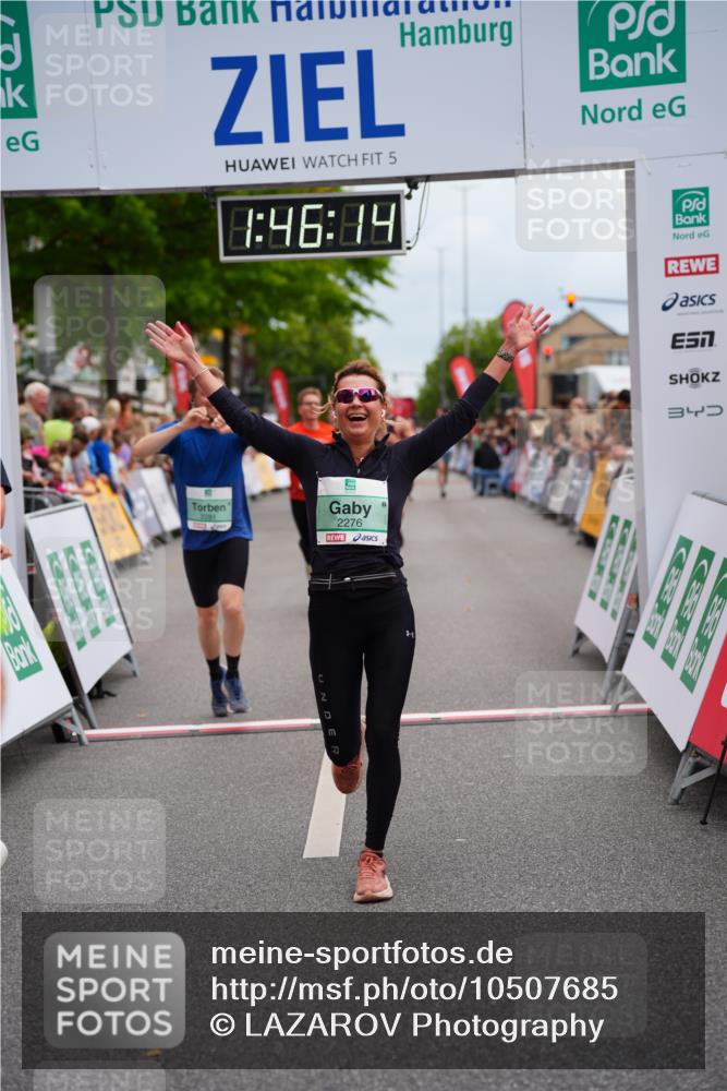 20.09.2026 - PSD Bank Halbmarathon LAZAROV Photography http://msf.ph/oto/10507685 20.09.2026 11:46:14 Ziel 1637, 1800, 2276, 2281, 3366, 3681, 4472 meine-sportfotos.de