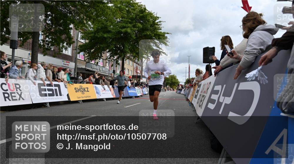 20.09.2026 - PSD Bank Halbmarathon J. Mangold http://msf.ph/oto/10507708 20.09.2026 11:28:43 Ziel 1333, 1506, 2372, 2490, 3665, 4325 meine-sportfotos.de
