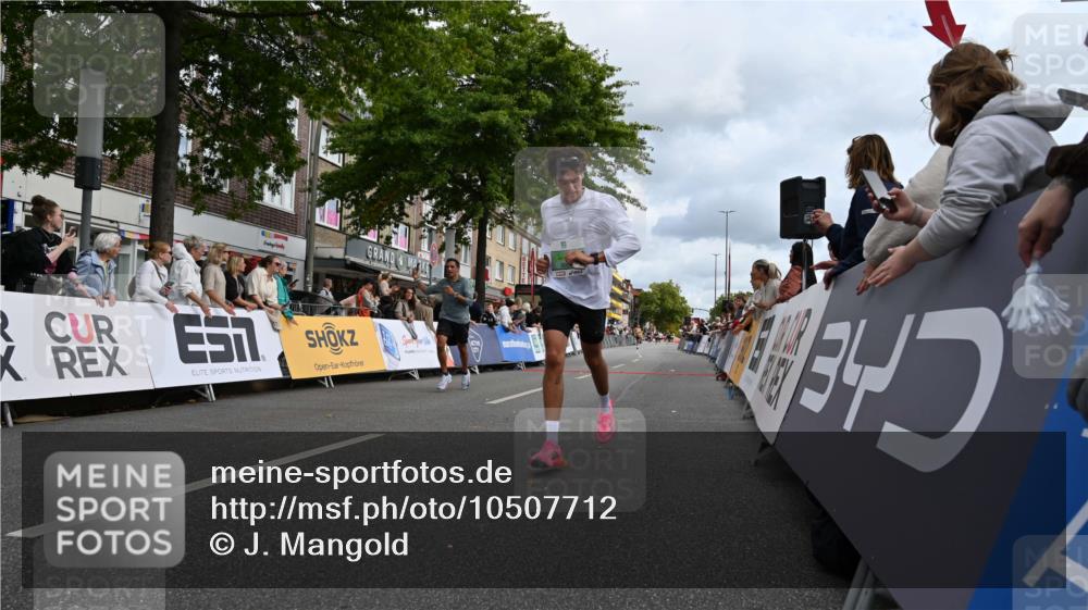 20.09.2026 - PSD Bank Halbmarathon J. Mangold http://msf.ph/oto/10507712 20.09.2026 11:28:43 Ziel 1333, 1506, 2372, 2490, 3665, 4325 meine-sportfotos.de