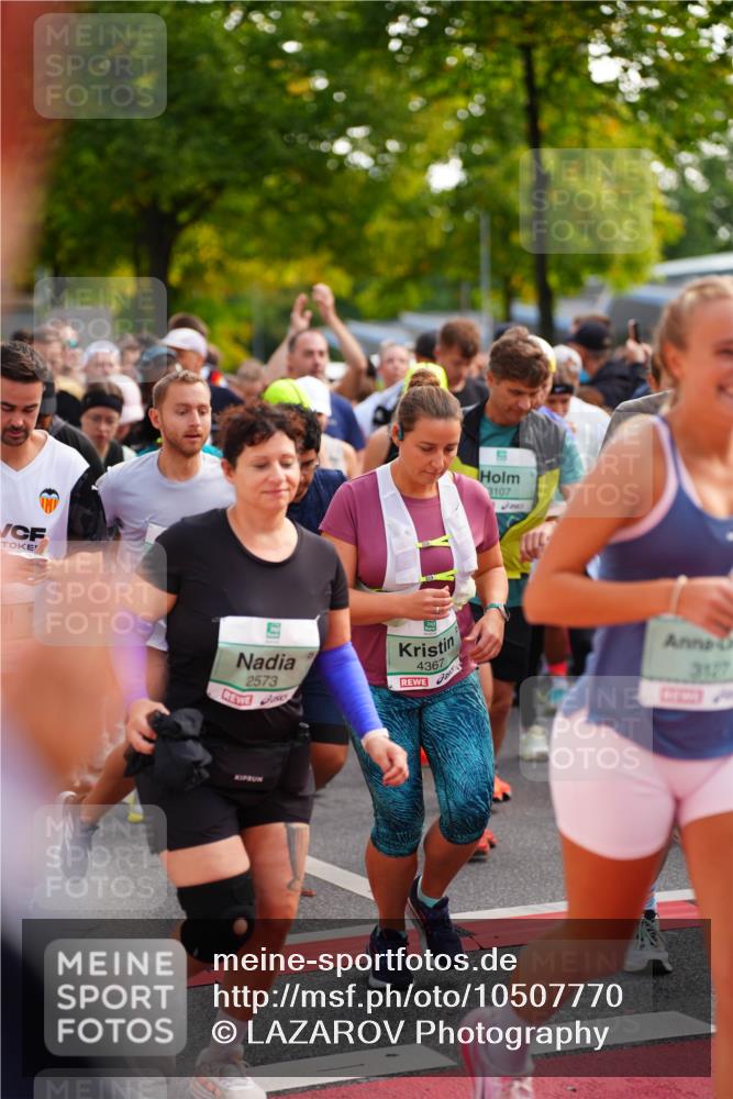 20.09.2026 - PSD Bank Halbmarathon LAZAROV Photography http://msf.ph/oto/10507770 20.09.2026 10:05:28 Laufen 2573, 4367, 3107, 3327 meine-sportfotos.de