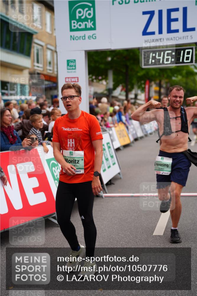 20.09.2026 - PSD Bank Halbmarathon LAZAROV Photography http://msf.ph/oto/10507776 20.09.2026 11:46:18 Ziel 1637, 1800, 2276, 2281, 2680, 3366, 3602, 3626, 3681, 4687 meine-sportfotos.de