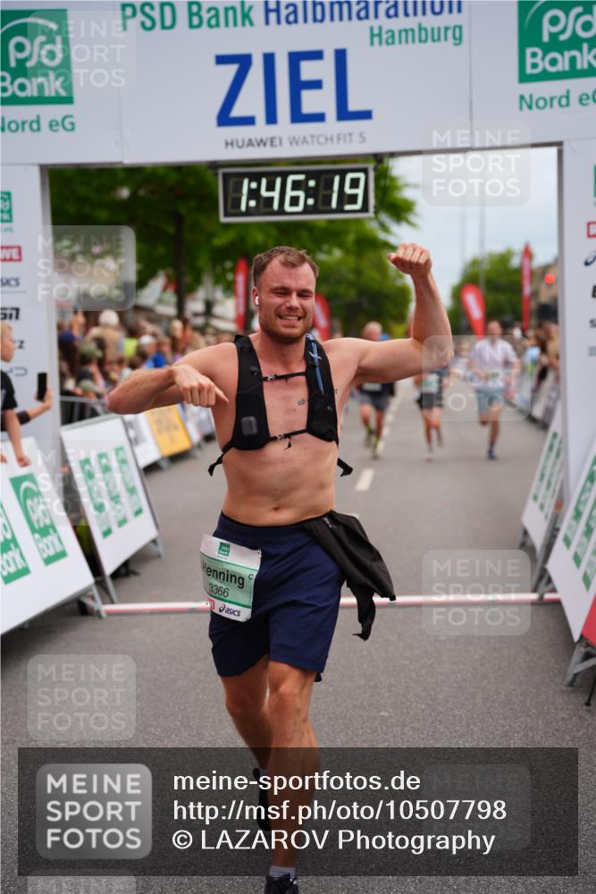 20.09.2026 - PSD Bank Halbmarathon LAZAROV Photography http://msf.ph/oto/10507798 20.09.2026 11:46:19 Ziel 1637, 1800, 2171, 2276, 2281, 2680, 3366, 3602, 3626, 3681, 4687 meine-sportfotos.de