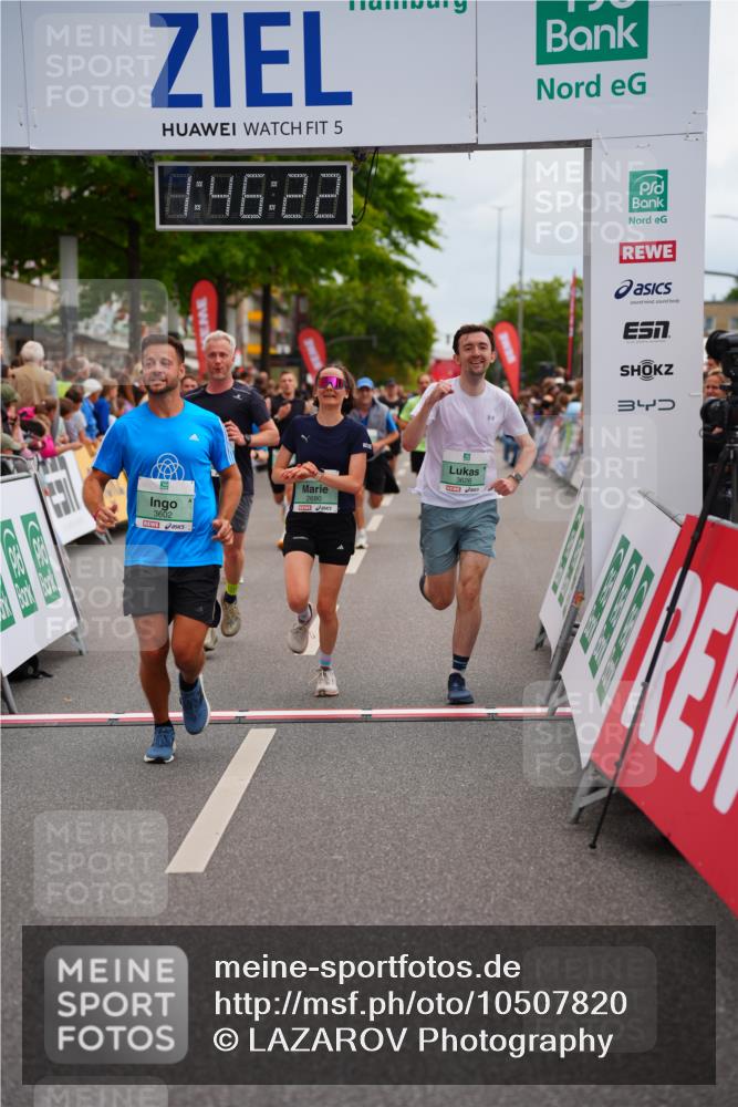 20.09.2026 - PSD Bank Halbmarathon LAZAROV Photography http://msf.ph/oto/10507820 20.09.2026 11:46:22 Ziel 1637, 2042, 2171, 2175, 2281, 2374, 2680, 2769, 2977, 3366, 3565, 3602, 3626, 4687 meine-sportfotos.de