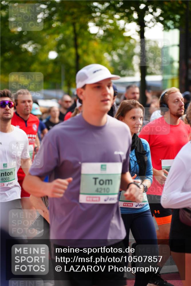 20.09.2026 - PSD Bank Halbmarathon LAZAROV Photography http://msf.ph/oto/10507857 20.09.2026 10:05:37 Laufen 4003, 4210 meine-sportfotos.de