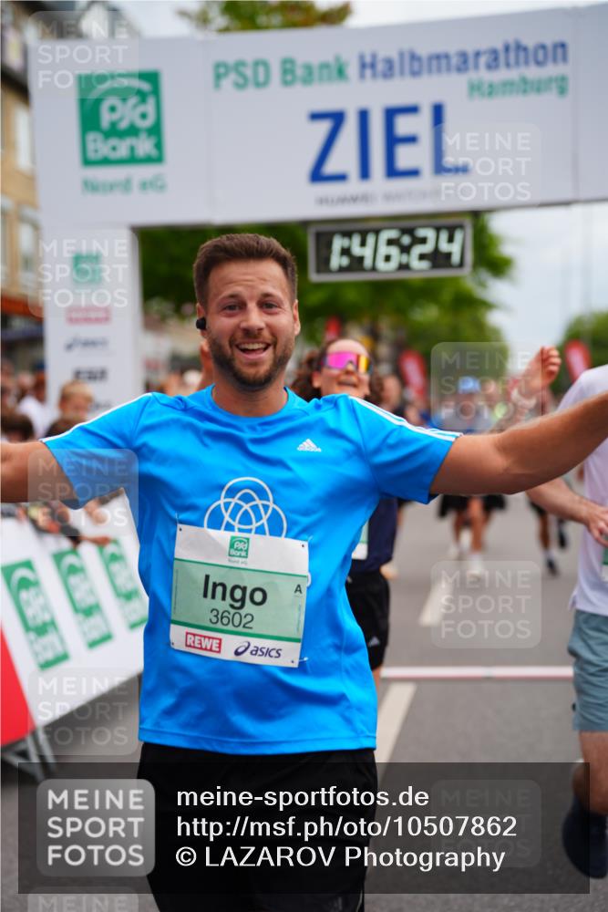 20.09.2026 - PSD Bank Halbmarathon LAZAROV Photography http://msf.ph/oto/10507862 20.09.2026 11:46:23 Ziel 1637, 2042, 2171, 2175, 2374, 2680, 2769, 2977, 3366, 3565, 3602, 3626, 4687 meine-sportfotos.de