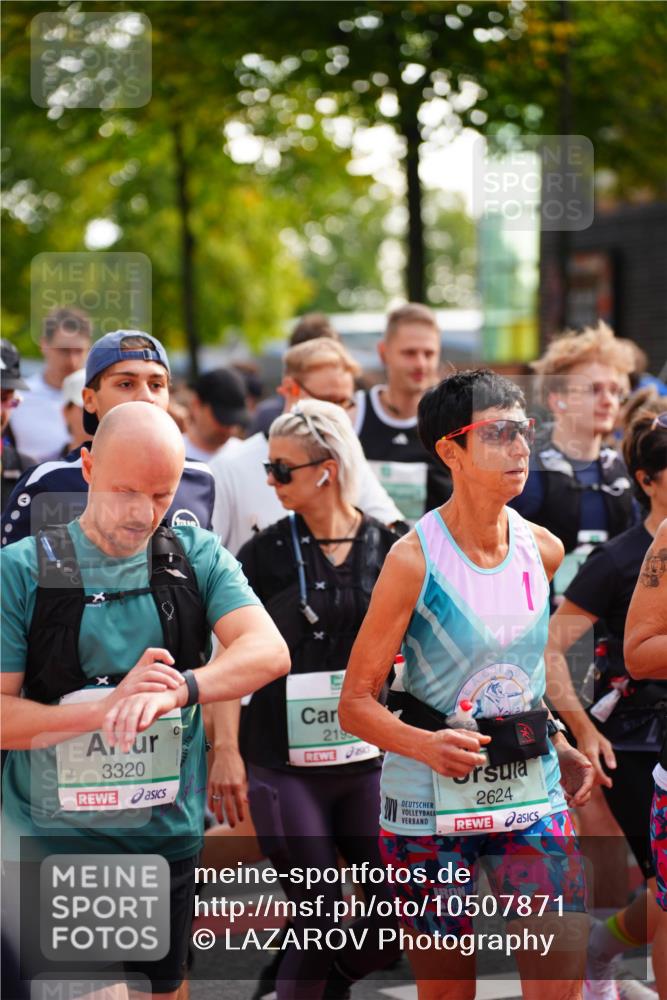 20.09.2026 - PSD Bank Halbmarathon LAZAROV Photography http://msf.ph/oto/10507871 20.09.2026 10:05:39 Laufen 3320, 219, 2624 meine-sportfotos.de