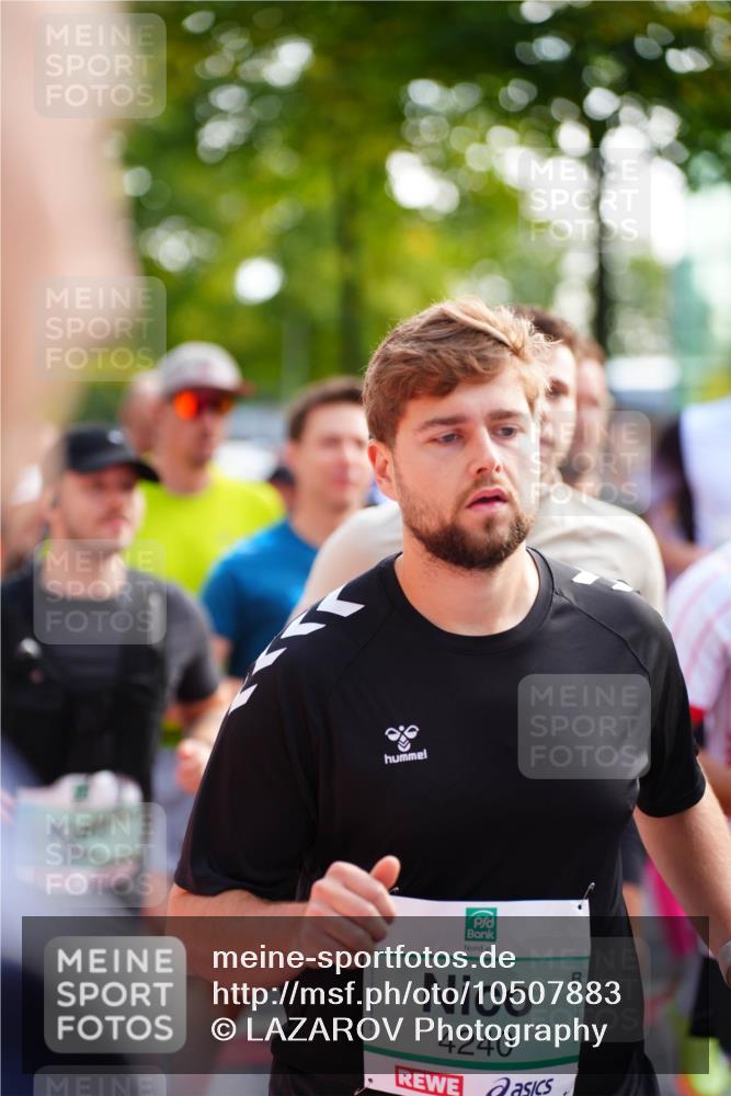 20.09.2026 - PSD Bank Halbmarathon LAZAROV Photography http://msf.ph/oto/10507883 20.09.2026 10:05:41 Laufen 4240 meine-sportfotos.de