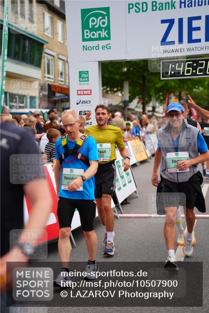 20.09.2026 - PSD Bank Halbmarathon LAZAROV Photography http://msf.ph/oto/10507900 20.09.2026 11:46:26 Ziel 1860, 2042, 2066, 2171, 2175, 2374, 2524, 2680, 2769, 2977, 3565, 3602, 3626, 4387, 4687 meine-sportfotos.de