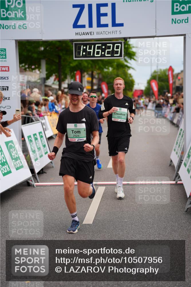 20.09.2026 - PSD Bank Halbmarathon LAZAROV Photography http://msf.ph/oto/10507956 20.09.2026 11:46:29 Ziel 1102, 1860, 2042, 2066, 2171, 2175, 2374, 2524, 2680, 2769, 2778, 2977, 3565, 3602, 3626, 4387 meine-sportfotos.de
