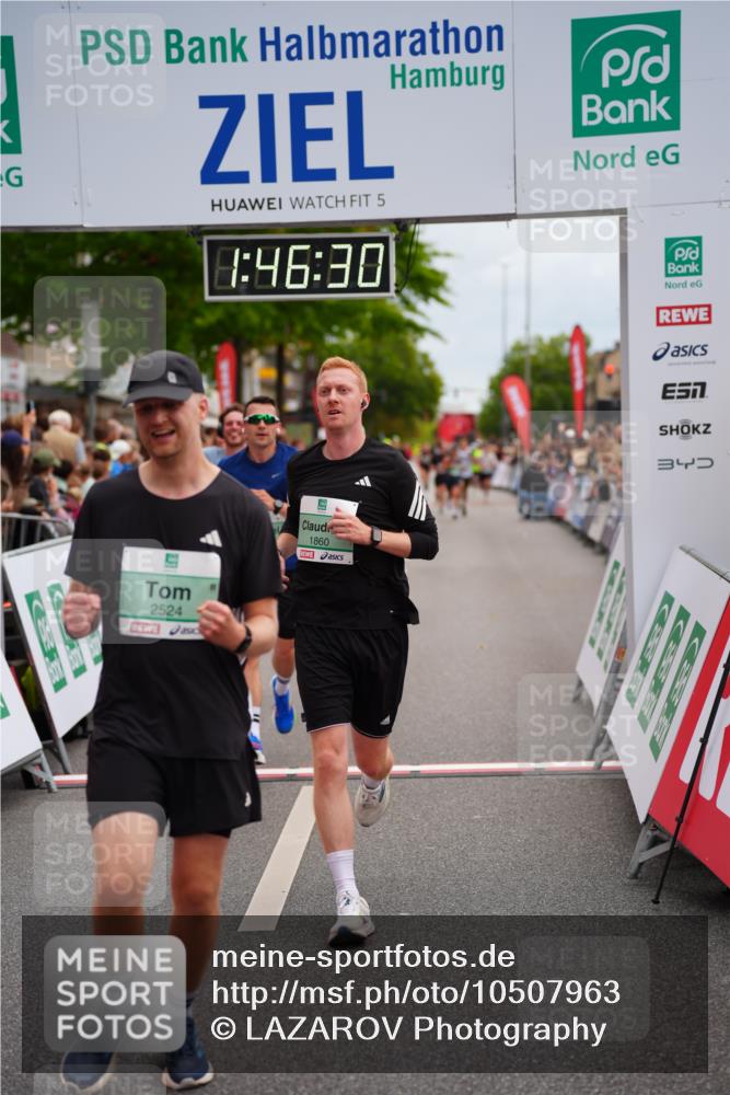 20.09.2026 - PSD Bank Halbmarathon LAZAROV Photography http://msf.ph/oto/10507963 20.09.2026 11:46:29 Ziel 1102, 1860, 2042, 2066, 2171, 2175, 2374, 2524, 2680, 2769, 2778, 2977, 3565, 3602, 3626, 4387 meine-sportfotos.de
