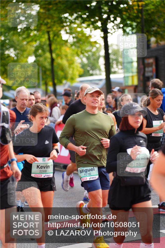 20.09.2026 - PSD Bank Halbmarathon LAZAROV Photography http://msf.ph/oto/10508051 20.09.2026 10:05:59 Laufen 2268, 1016, 1011, 1918 meine-sportfotos.de
