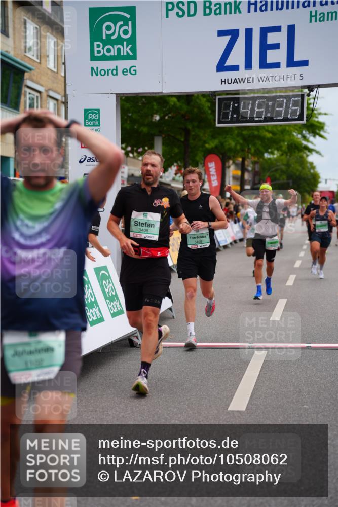 20.09.2026 - PSD Bank Halbmarathon LAZAROV Photography http://msf.ph/oto/10508062 20.09.2026 11:46:36 Ziel 1102, 1860, 2066, 2524, 2778, 3408, 3425, 4094, 4200, 4387, 4640, 4710 meine-sportfotos.de