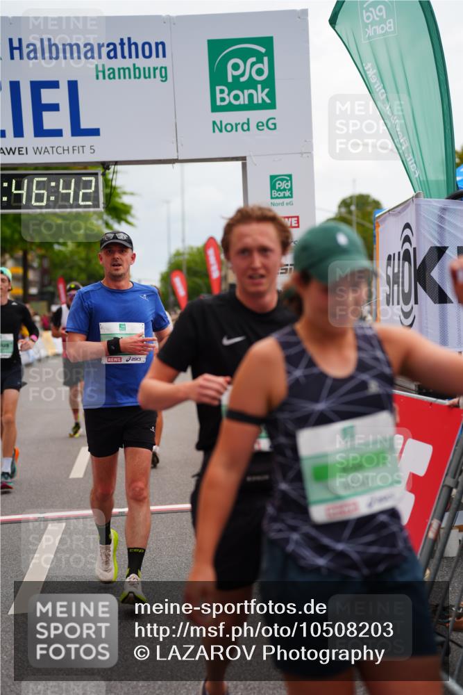 20.09.2026 - PSD Bank Halbmarathon LAZAROV Photography http://msf.ph/oto/10508203 20.09.2026 11:46:42 Ziel 2027, 2087, 3226, 3408, 3425, 3790, 4070, 4094, 4200, 4249, 4640, 4710 meine-sportfotos.de